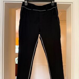 Frank&Eileen Murphy Pant Size M. Navy with white stitching. Seams intact!